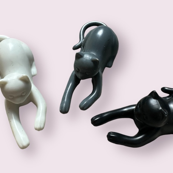 Set Of Three Black White Gray Cats Refrigerator Magnets Kitchen Decor - Picture 3 of 9